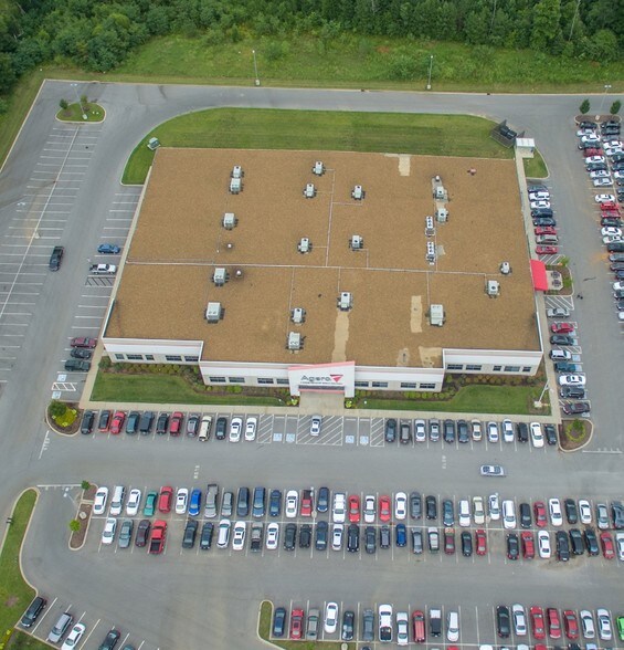 More Photos Of 2971 International Blvd, Clarksville Office For Lease