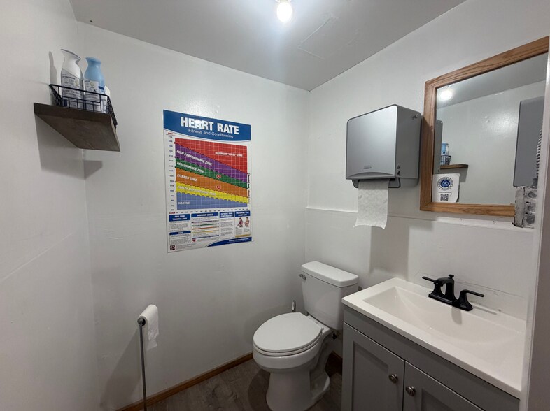 More Photos Of 1142 Okeechobee Rd, West Palm Beach Industrial For Lease