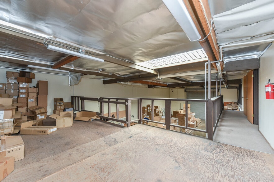 More Photos Of 570 S State College Blvd, Fullerton Warehouse For Sale