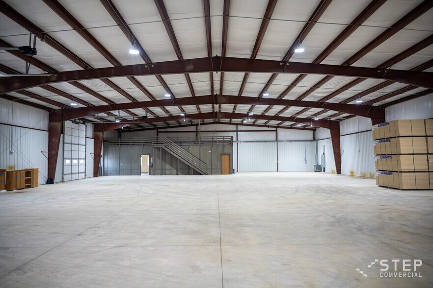 More Photos Of 1422 Cimarron Ct, Greeley Warehouse For Lease