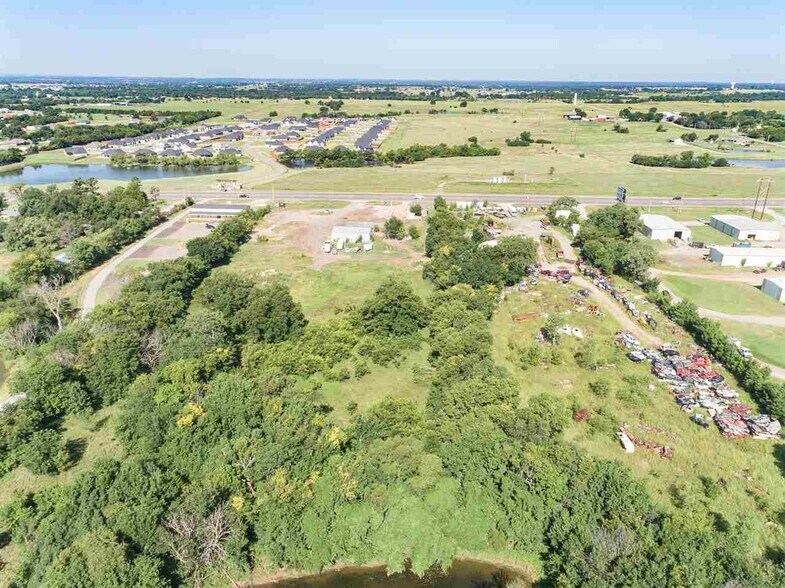 More Photos Of 7119 S Perkins Rd, Stillwater Showroom For Sale