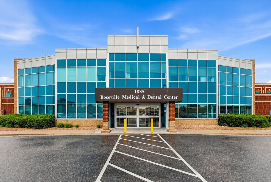 Primary Photo Of 1835 W County Road C, Roseville Medical For Lease