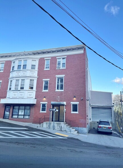 More Photos Of 360 Ashburton Ave, Yonkers Light Manufacturing For Sale