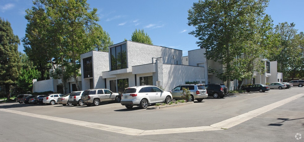 More Photos Of 554 E Foothill Blvd, San Dimas Office For Lease