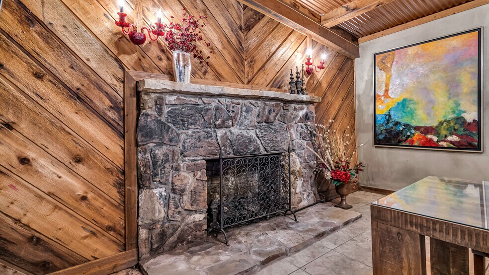 More Photos Of 4565 US-77 Hwy, Davis Specialty For Sale