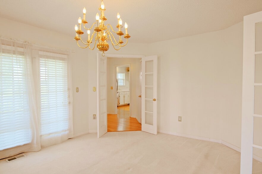 More Photos Of 10674 Wall Triana Hwy, Toney Hospitality For Sale