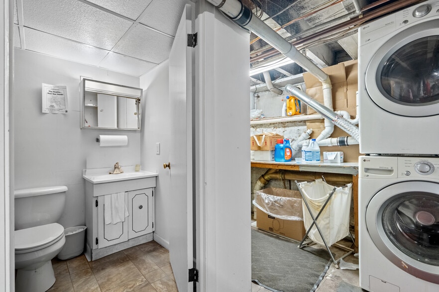 More Photos Of 700 Cattell St, Easton General Retail For Sale