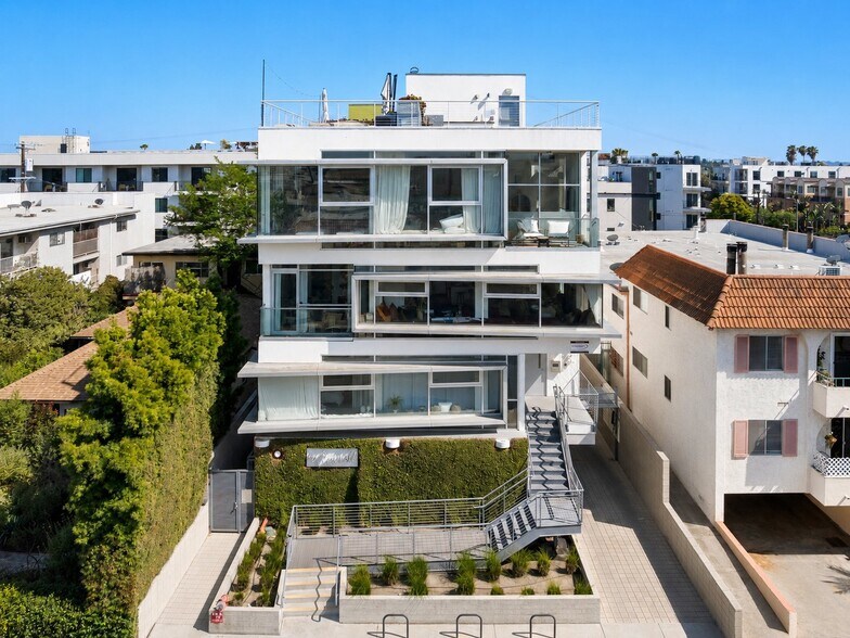 More Photos Of 12770 Caswell Ave, Los Angeles Apartments For Sale