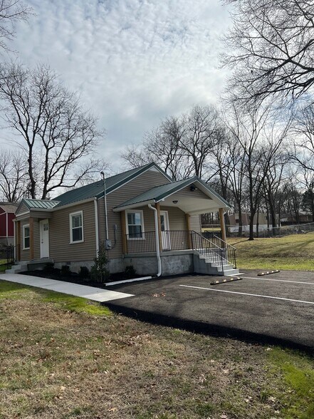Primary Photo Of 929 W Old Hickory Blvd, Madison Office For Lease