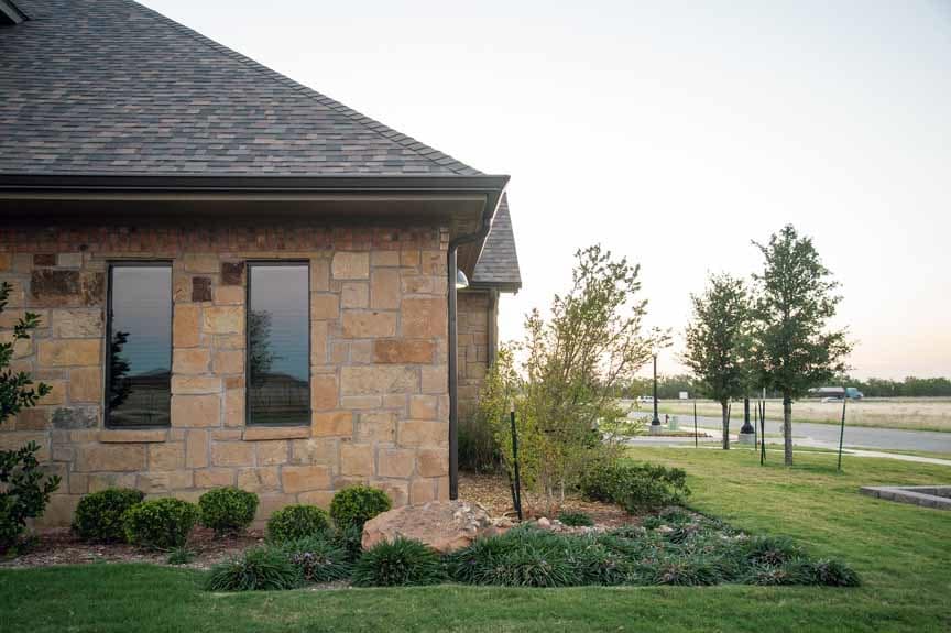 More Photos Of 749 E Gateway St, Abilene Office For Lease