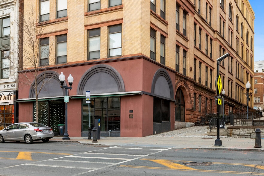 More Photos Of 40 Steuben Pl, Albany Apartments For Lease