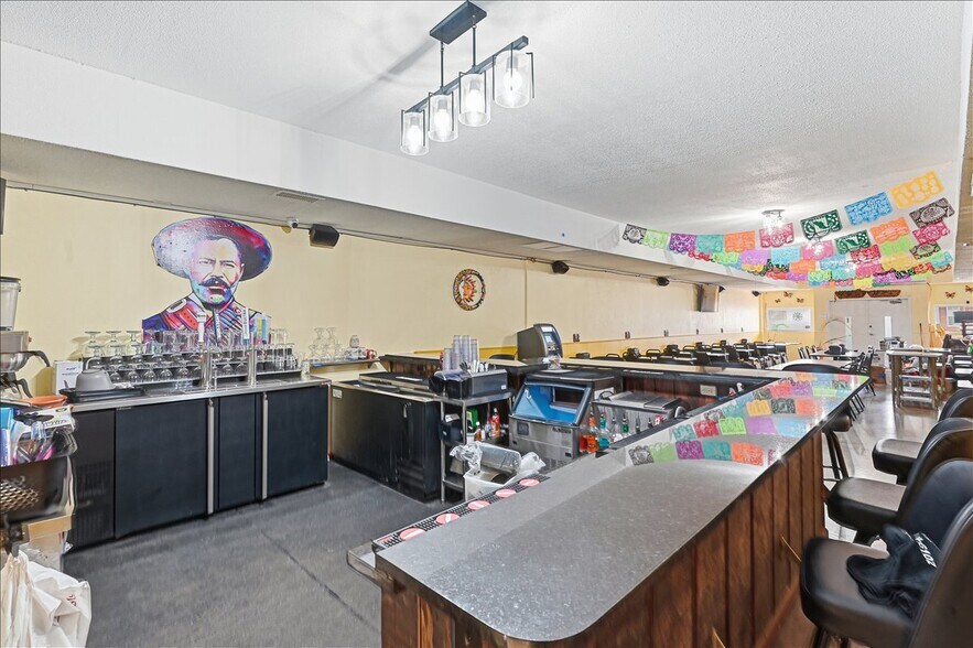 More Photos Of 405 Main St, Silver City Restaurant For Sale