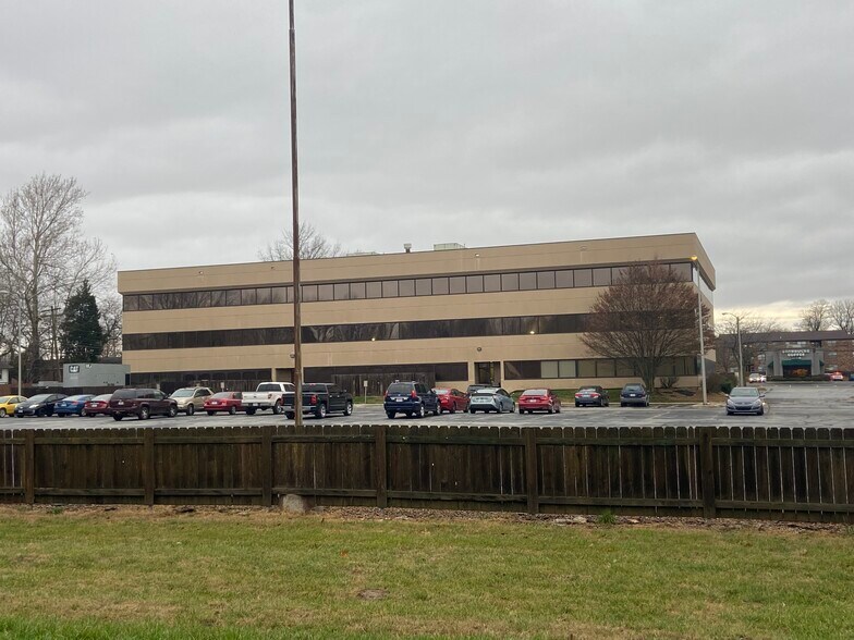 More Photos Of 620 S Glenstone Ave, Springfield Office For Sale