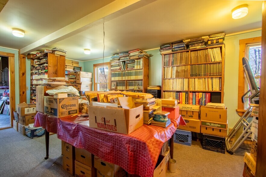 More Photos Of 263 Como Rd, Lake Como Specialty For Sale