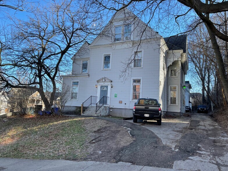 More Photos Of 101 Comstock Ave, Syracuse Apartments For Sale