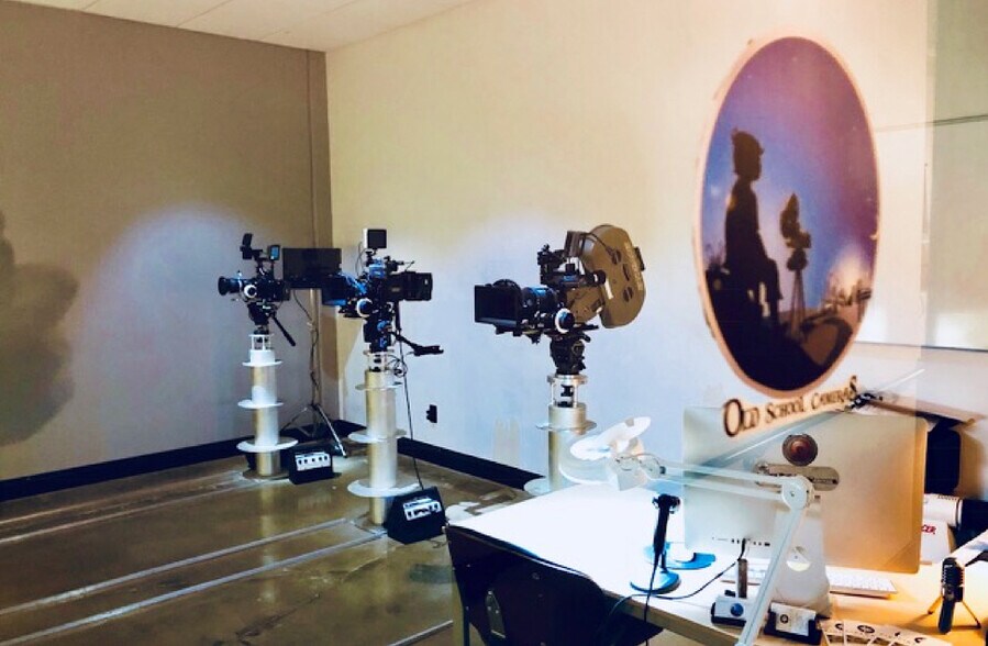 More Photos Of 302 Oceanside Blvd, Oceanside Service For Sale