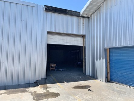 More Photos Of 1244 NW 4th St, Oklahoma City Warehouse For Lease