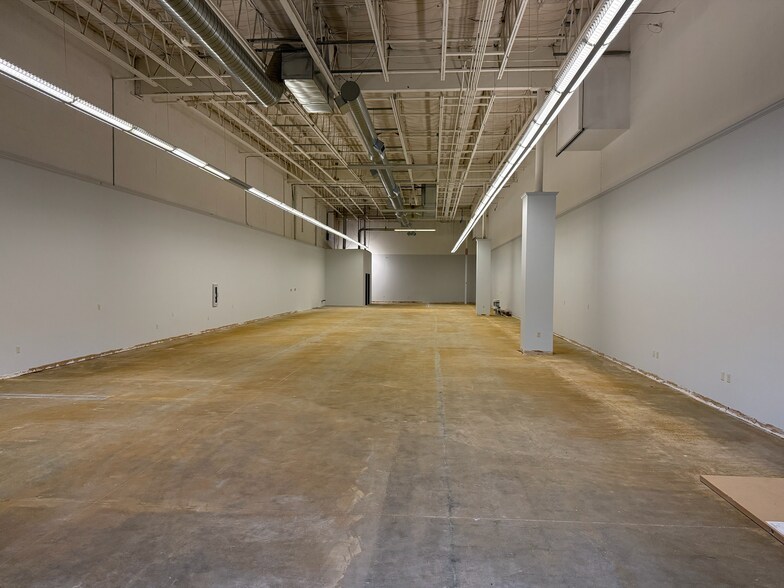 More Photos Of 12115-12117 SE Stevens Rd, Portland Unknown For Lease