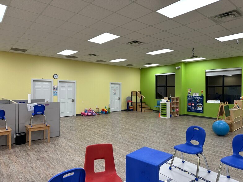 More Photos Of 850-852 Perry Rd, Apex Medical For Lease