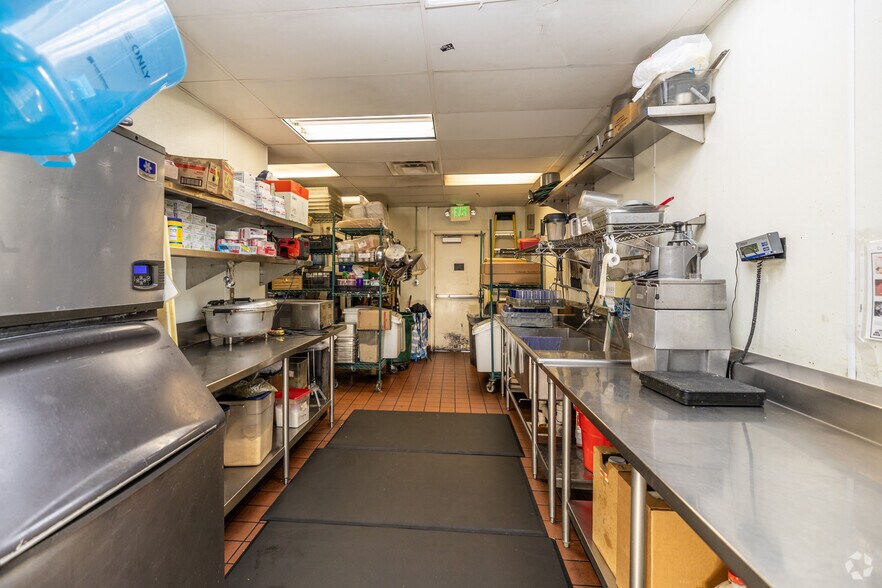 More Photos Of 1233 S Colorado Blvd, Denver Restaurant For Lease