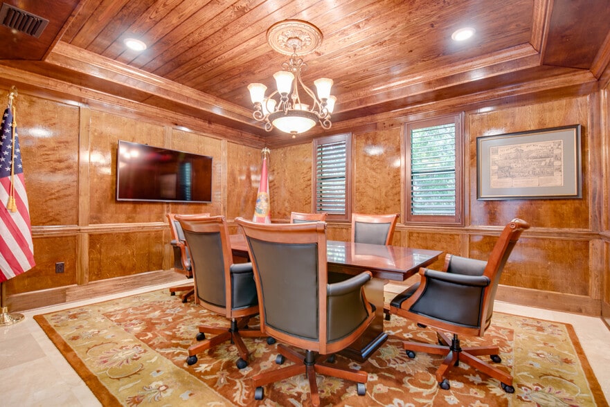 More Photos Of 87847 Overseas Hwy, Islamorada Medical For Sale
