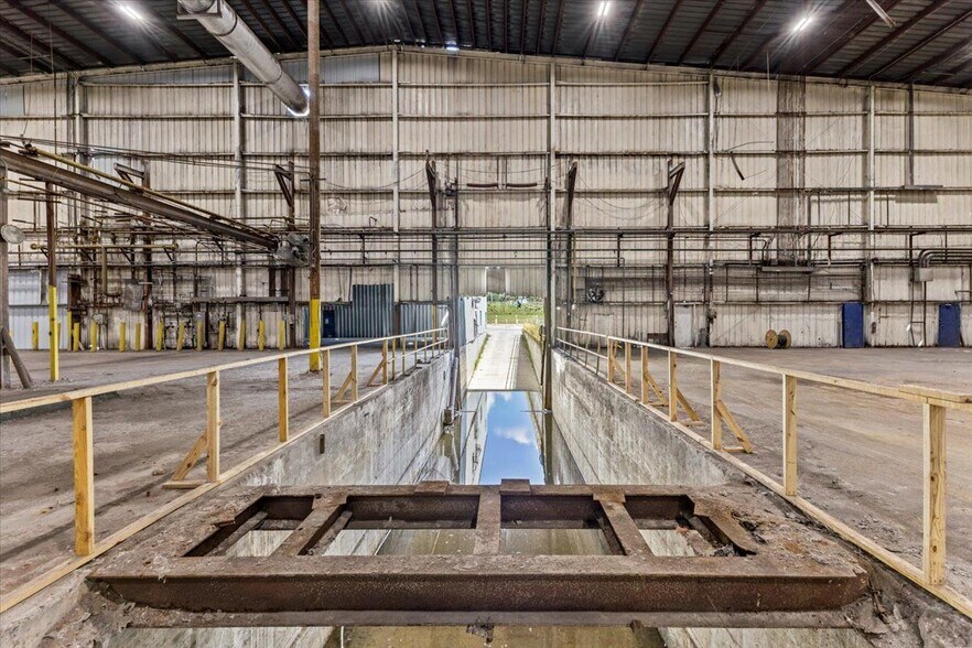 More Photos Of 1230 Pottertown Rd, Midway Distribution For Sale