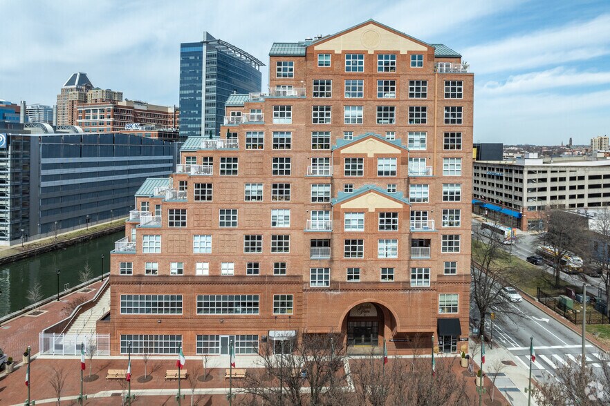 More Photos Of 729 E Pratt, Baltimore Office For Lease
