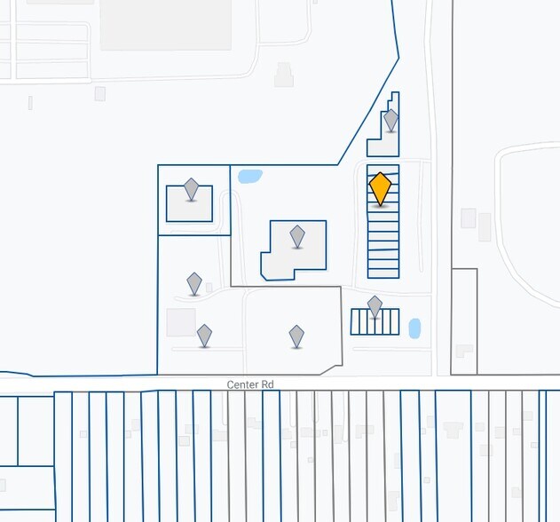 More Photos Of 2557-2571 Center Rd, Hinckley Warehouse For Lease