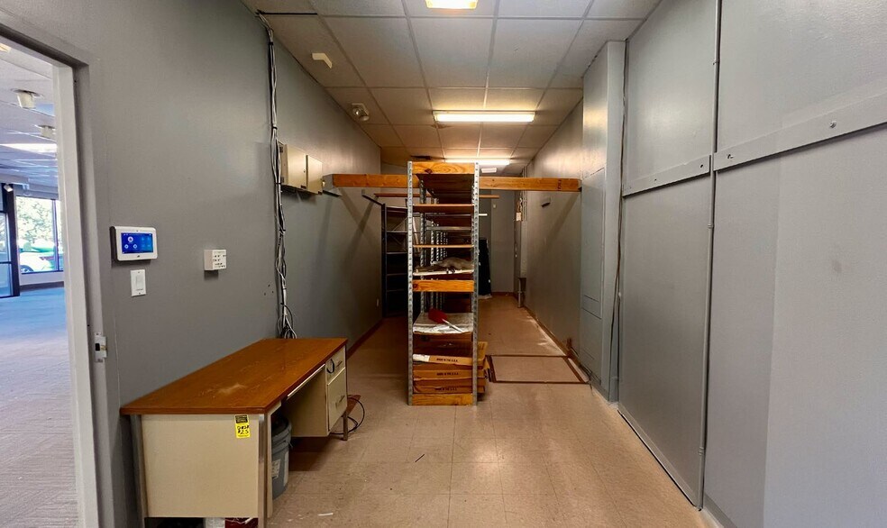 More Photos Of 2633-2677 Louisiana Blvd, Albuquerque Storefront For Lease