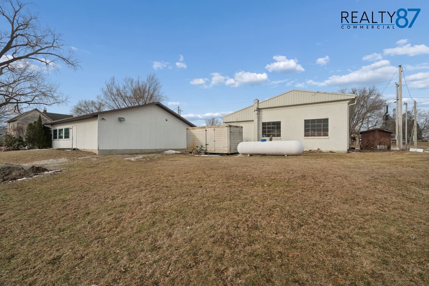 More Photos Of 5913 Troy Mills rd, Coggon General Retail For Sale