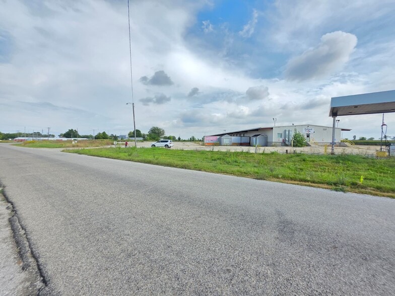 More Photos Of 700 NE Arch St, Atlanta Truck Terminal For Sale