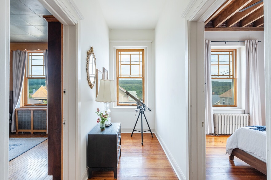 More Photos Of 124 E Abbott St, Lansford Specialty For Sale