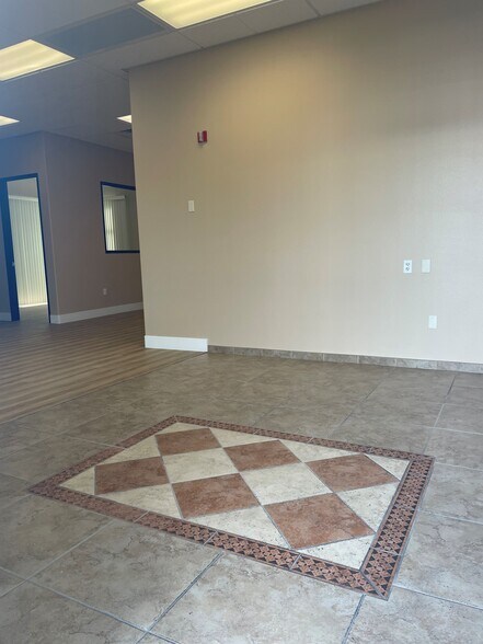 More Photos Of 5165 S Durango Dr, Las Vegas Office Residential For Lease