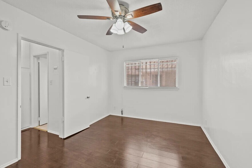 More Photos Of 4015 Palmwood Dr, Los Angeles Apartments For Sale