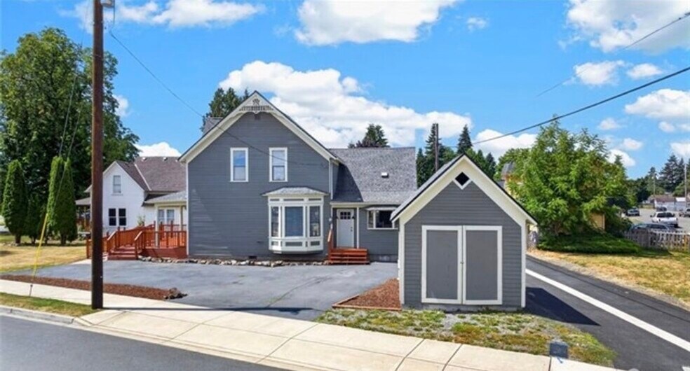More Photos Of 301 W Main St, Monroe Flex For Sale