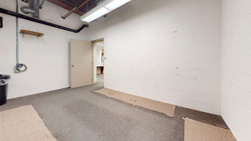 More Photos Of 2228-2230 Sunset Blvd, Steubenville Office For Lease
