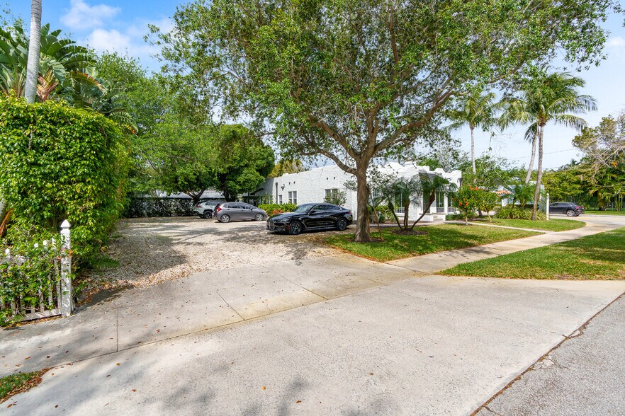 More Photos Of 354 NE 1st Ave, Delray Beach Office For Sale