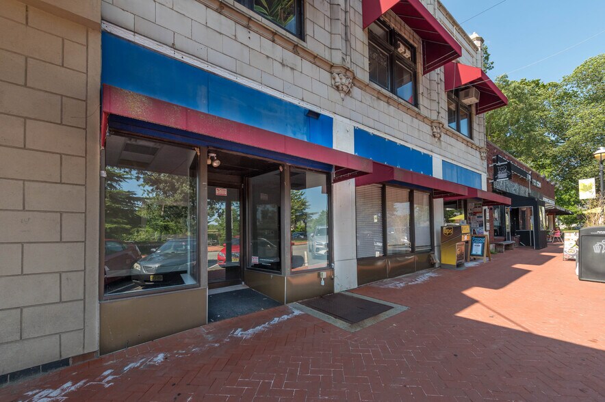 More Photos Of 151-155 Maplewood Ave, Maplewood Storefront Retail Office For Lease