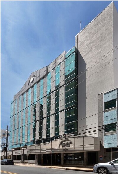 More Photos Of 4833 Rugby Ave, Bethesda Office For Lease