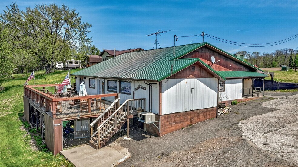 More Photos Of 16061 296th St, Cornell General Retail For Sale