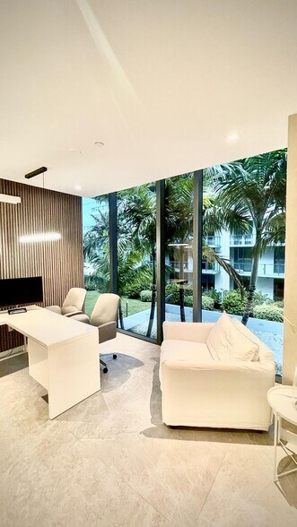 More Photos Of 2980 NE 207th St, Aventura Office Residential For Lease