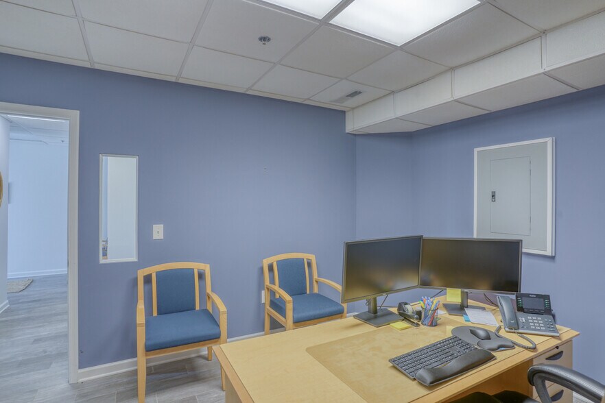 More Photos Of 110 Anglers Rd, Lewes Hotel For Sale