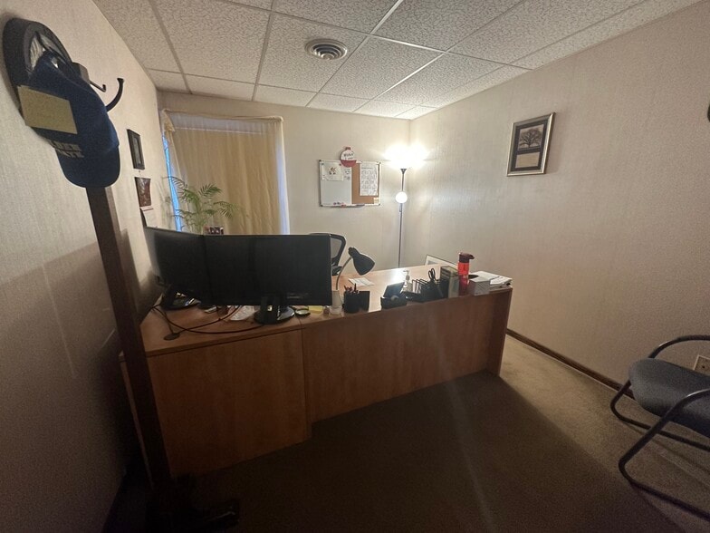 More Photos Of 4780-4810 Munson St NW, Canton Office For Sale