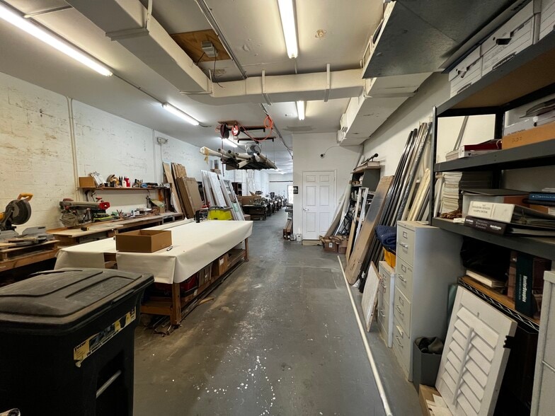 More Photos Of 2011 N Dixie Hwy, Lake Worth Storefront For Sale