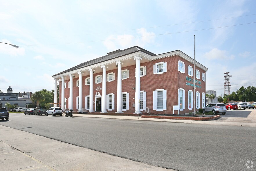 More Photos Of 164 NW Madison St, Lake City Medical For Lease