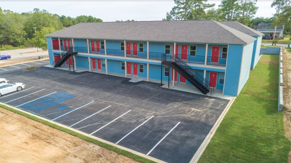 More Photos Of 841 E Central Ave, Moultrie Apartments For Sale