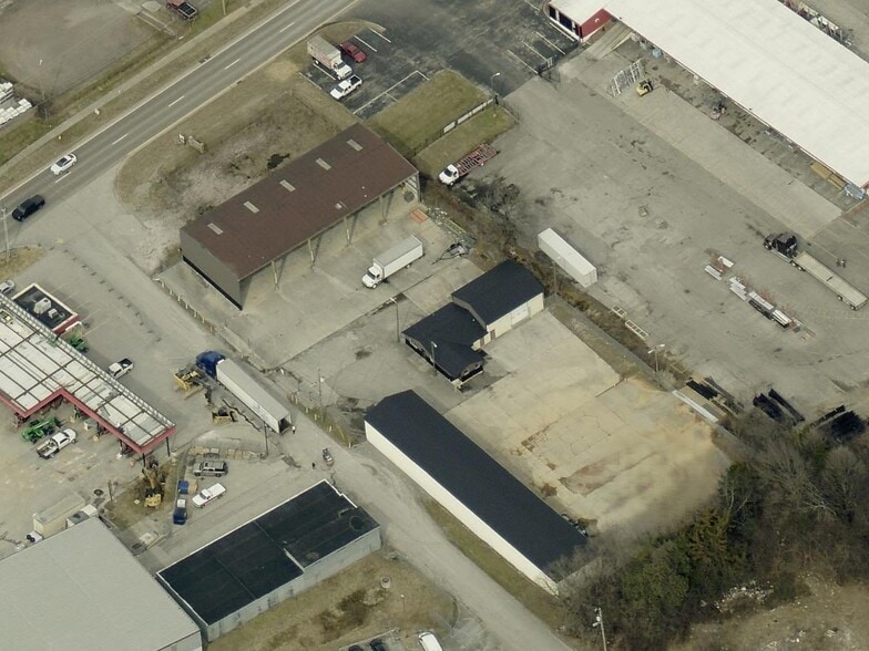 More Photos Of 5210 N Middlebrook Pike, Knoxville Unknown For Lease