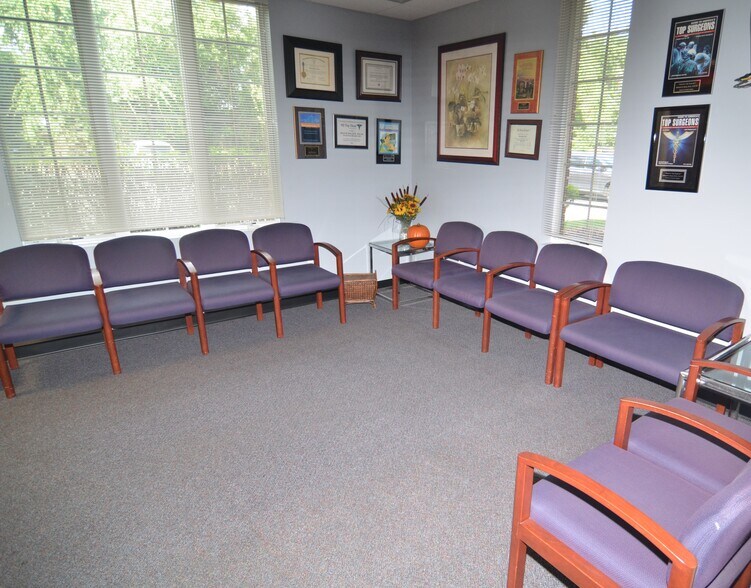 More Photos Of 611-624 Courtyard Dr, Hillsborough Medical For Sale