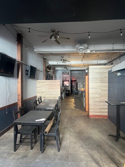 More Photos Of 316-326 State St, New London Storefront Retail Office For Lease