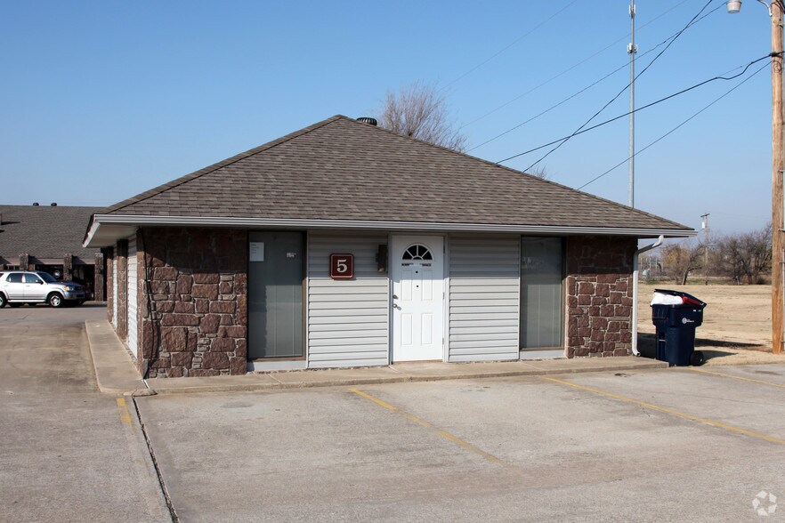 Primary Photo Of 8801 S Olie Ave, Oklahoma City Office For Lease